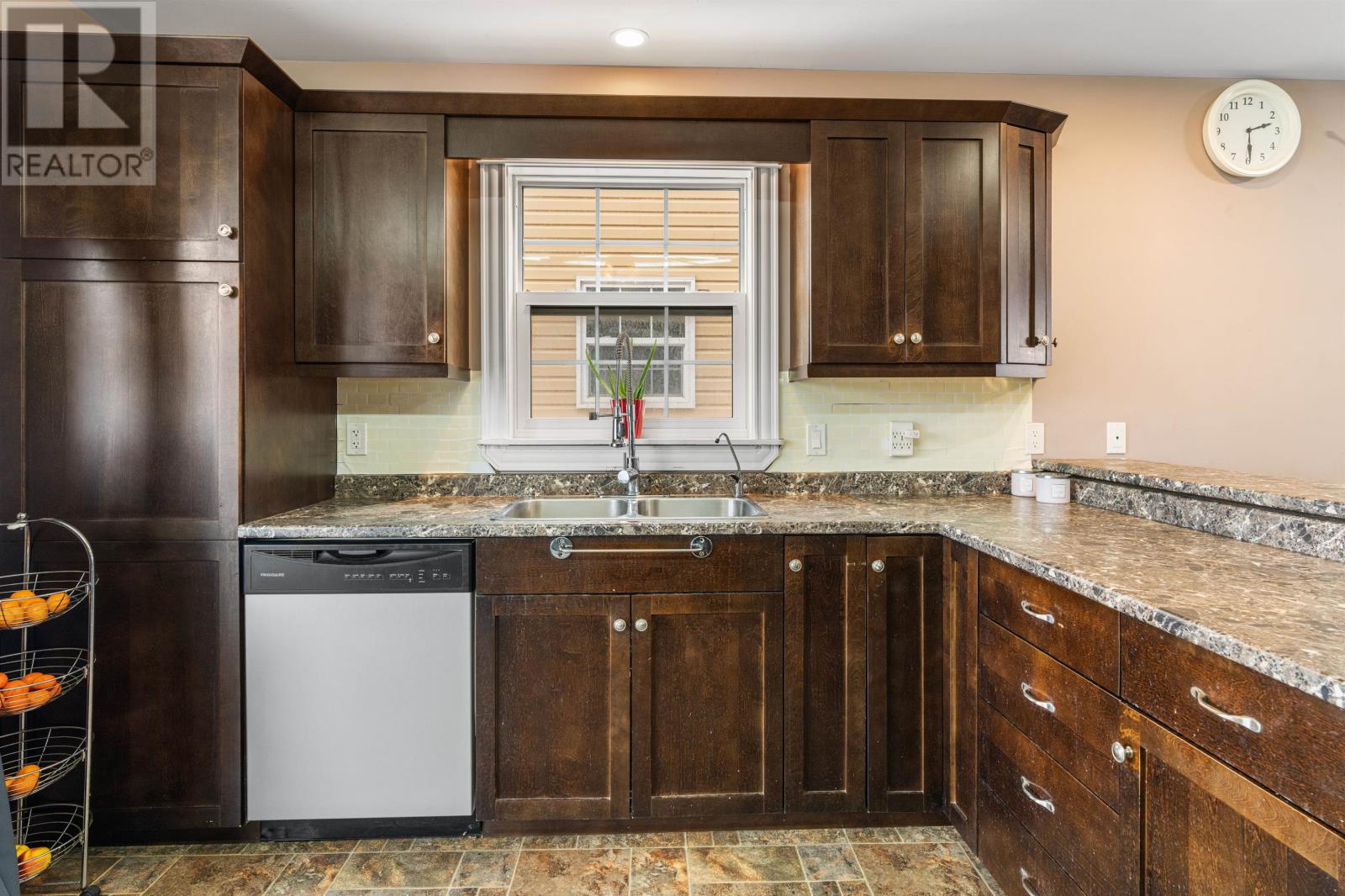 469 Notre Dame Street, Summerside, Prince Edward Island  C1N 1T2 - Photo 12 - 202615653