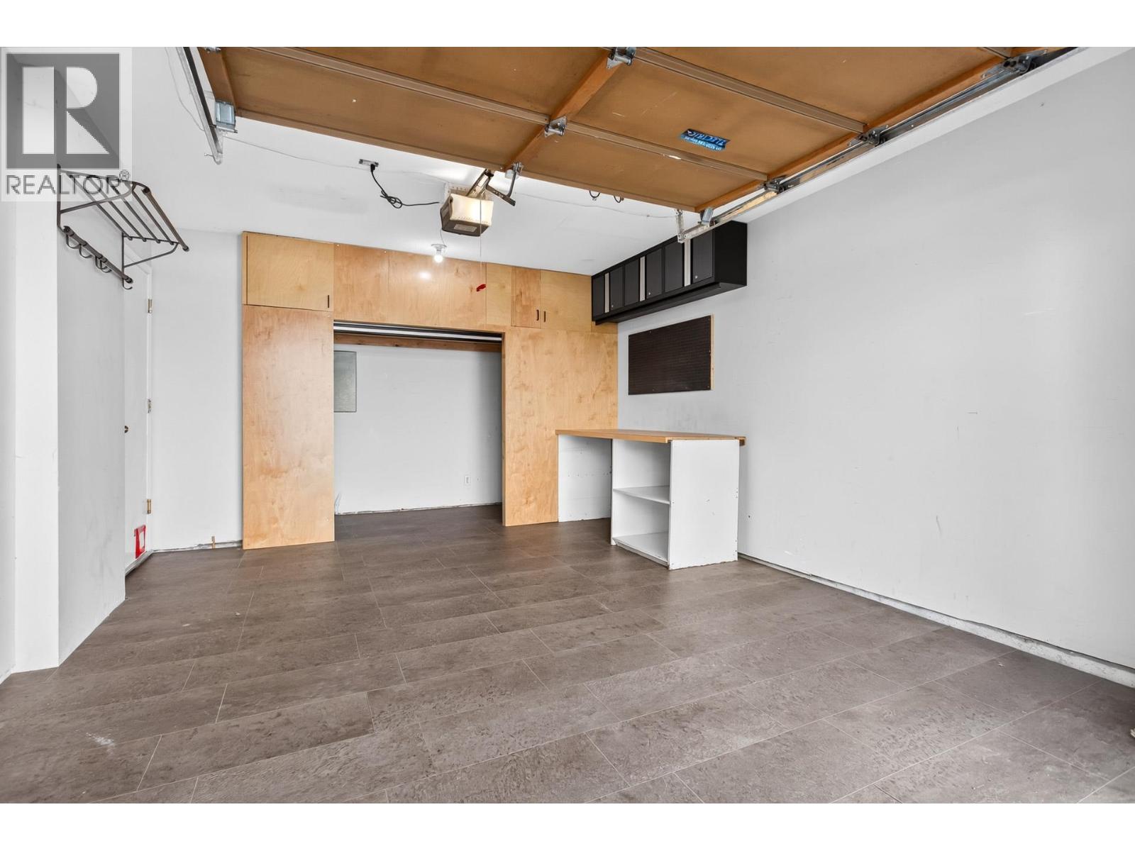 Listing image 27