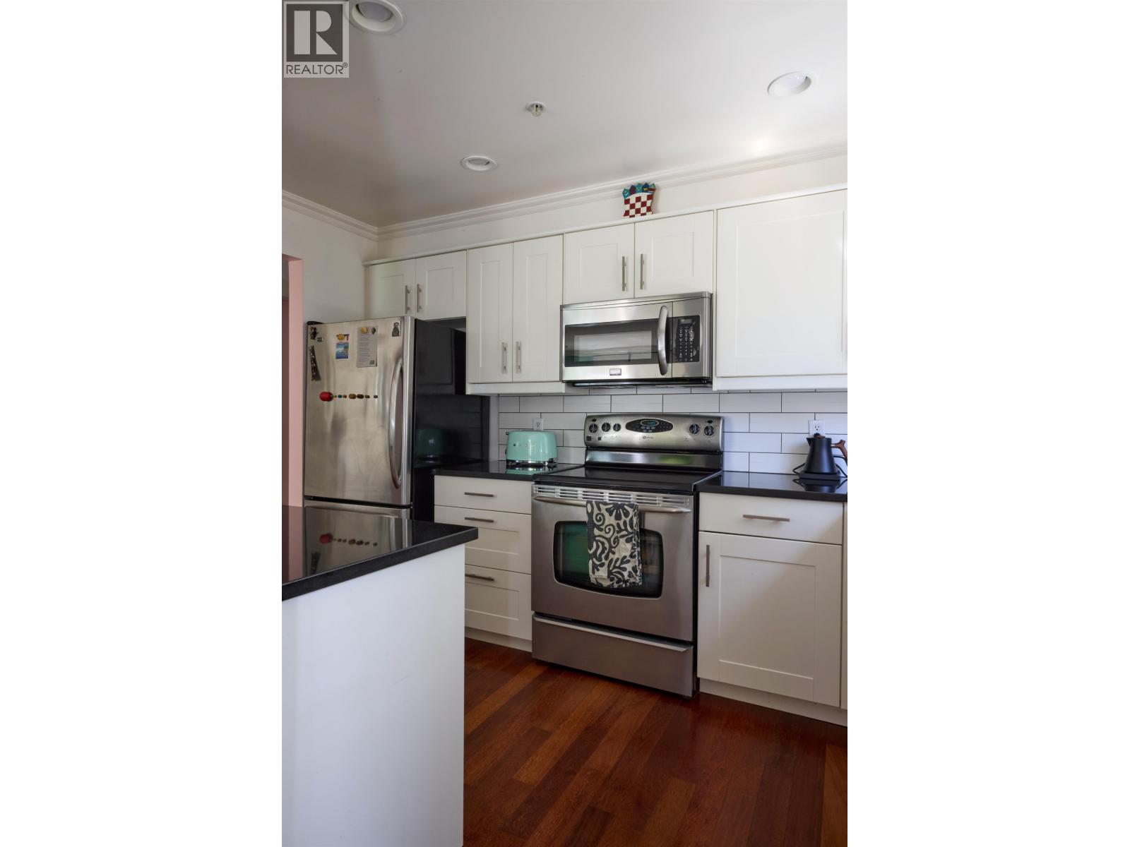 136 W 14th Avenue, Vancouver, British Columbia  V5Y 1W9 - Photo 8 - R3139856