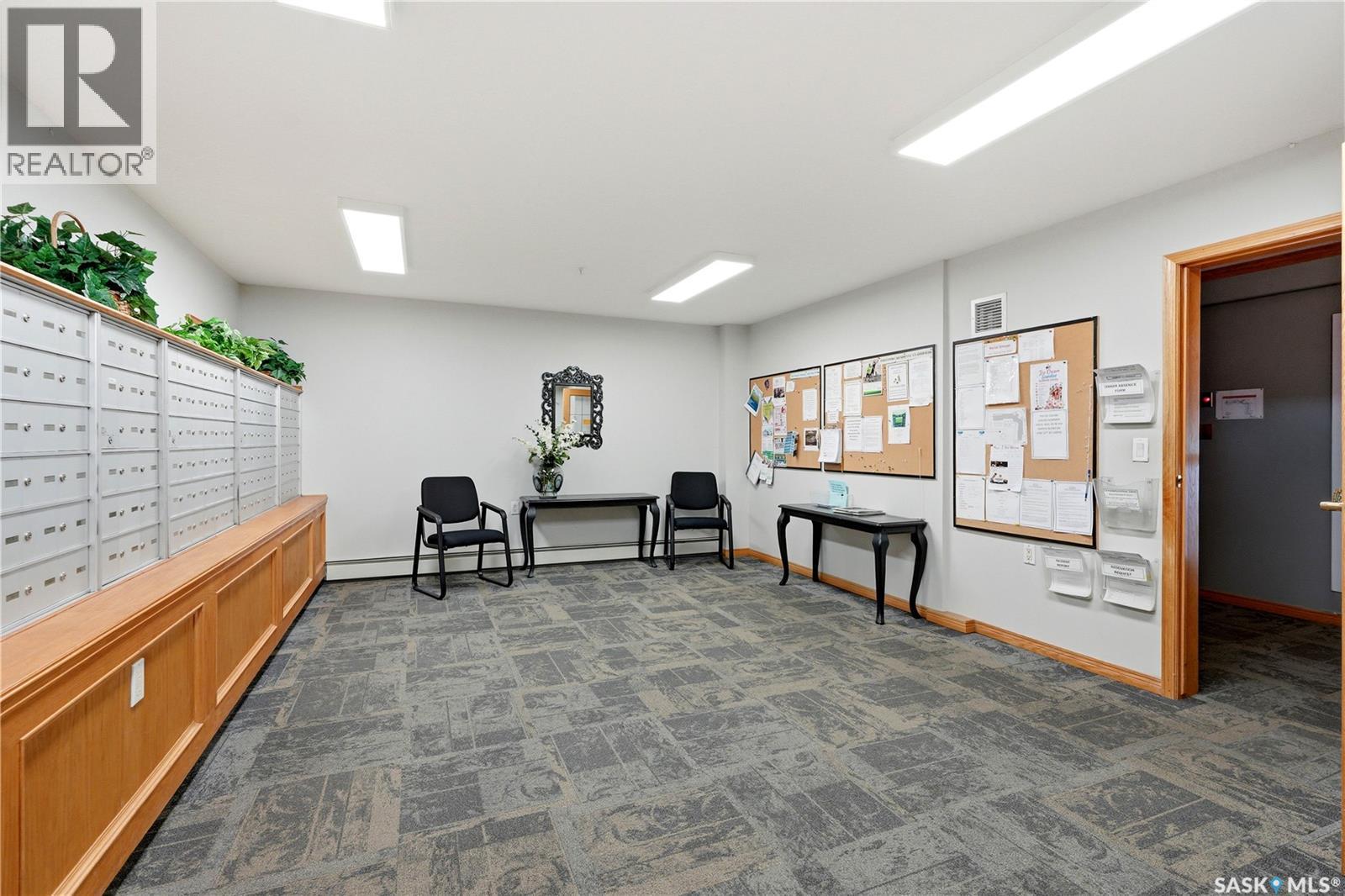 305 325 Keevil Crescent, Saskatoon, Saskatchewan  S7N 4R8 - Photo 46 - SK040492