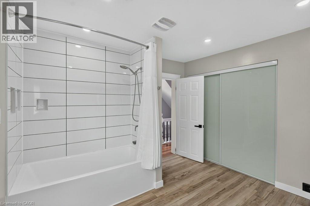 21 East Bend Avenue N, Hamilton, Ontario  L8L 7E1 - Photo 36 - 40841344