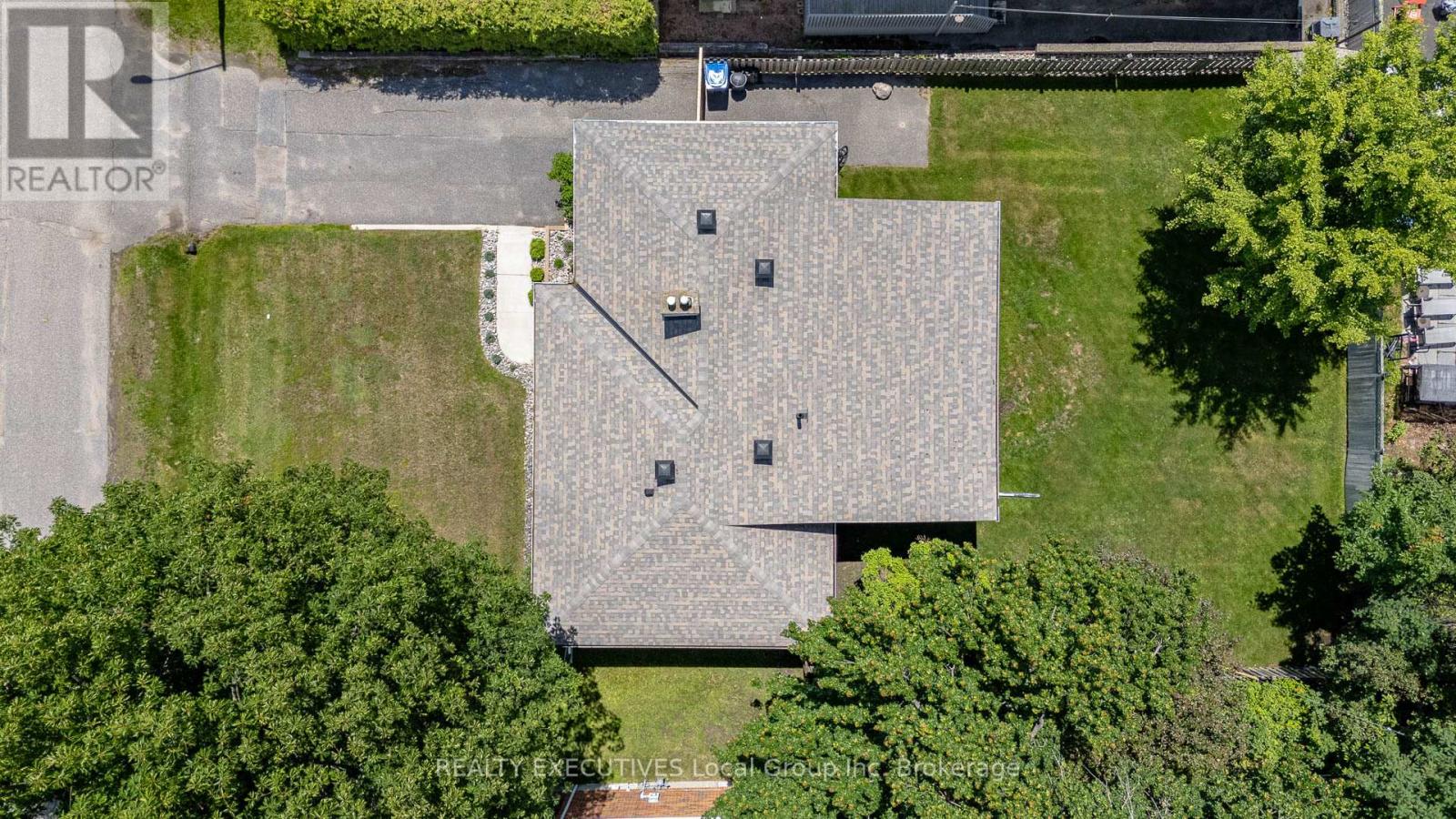 1452 Pinegrove Crescent, North Bay, Ontario  P1B 4P8 - Photo 3 - X13488716