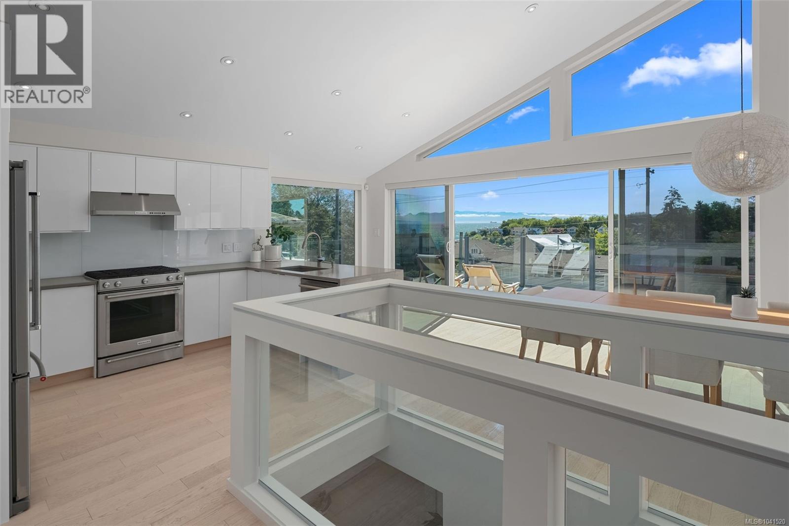 321 Foul Bay Rd, Oak Bay, British Columbia  V8S 4G6 - Photo 23 - 1041520