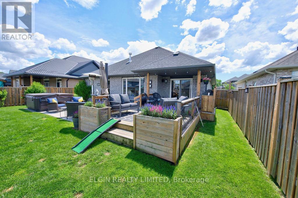 40 Glengariff Drive, Southwold, Ontario  N5P 3T2 - Photo 35 - X13488676