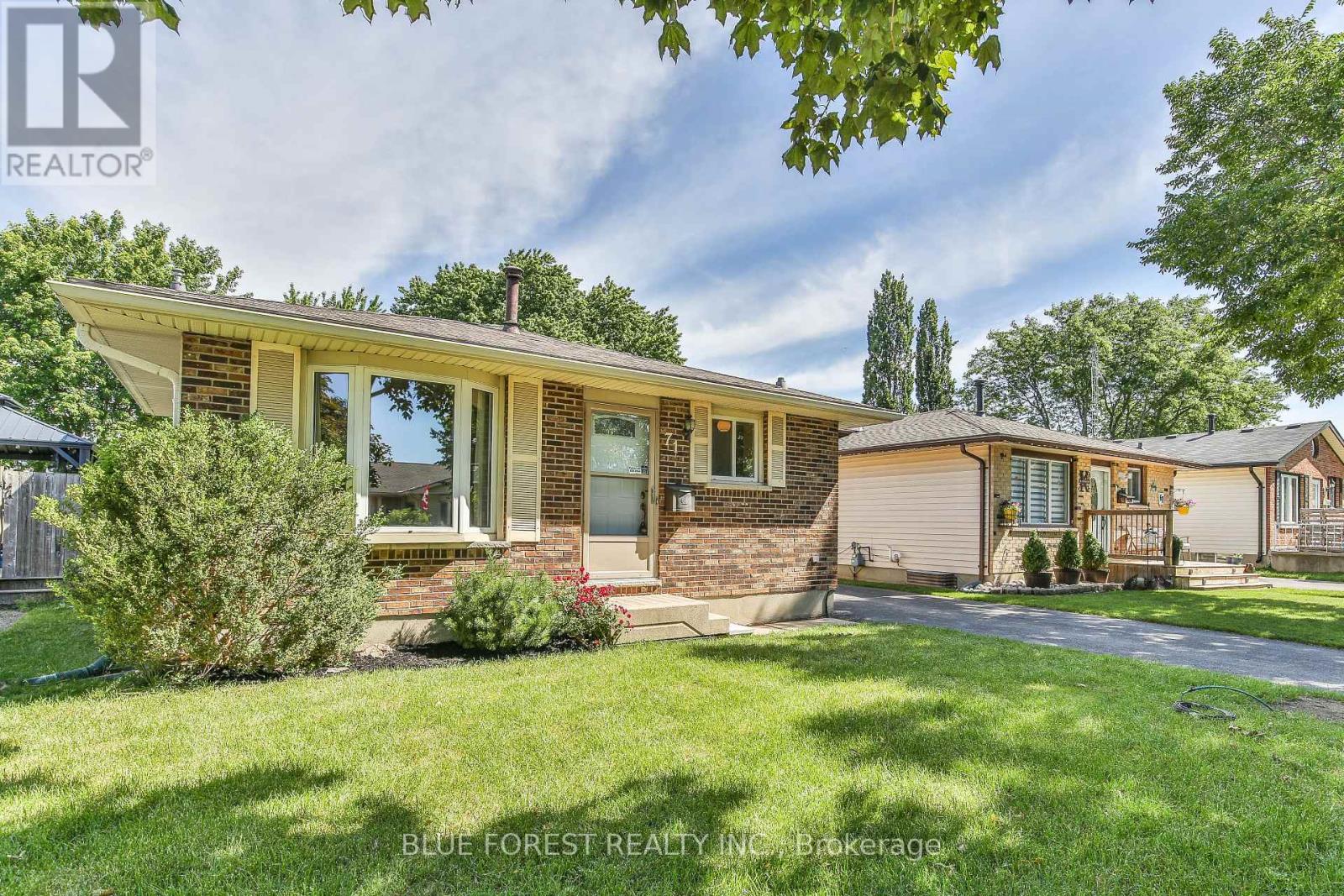 71 Rosamond Crescent, London South, Ontario  N6E 2M7 - Photo 1 - X13488734