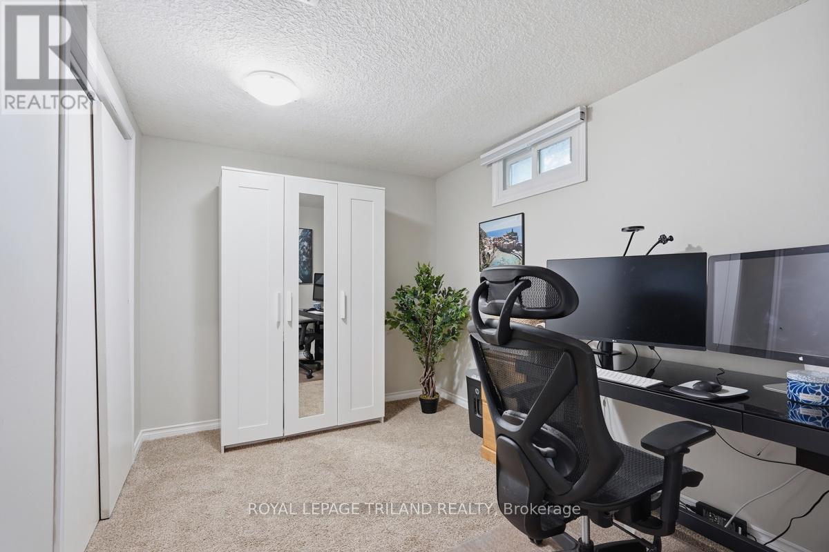 138 Fennell Crescent, London South, Ontario  N6E 2E3 - Photo 25 - X13489518