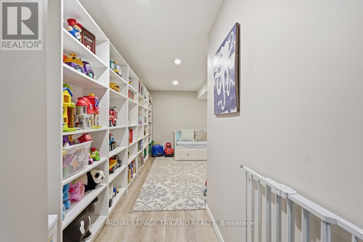138 Fennell Crescent, London South, Ontario  N6E 2E3 - Photo 27 - X13489518