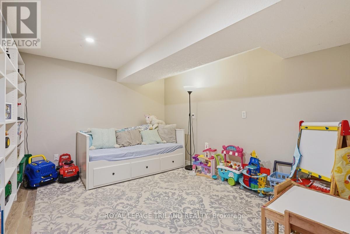 138 Fennell Crescent, London South, Ontario  N6E 2E3 - Photo 28 - X13489518