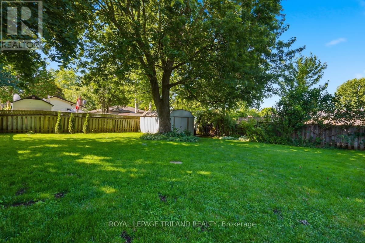 138 Fennell Crescent, London South, Ontario  N6E 2E3 - Photo 33 - X13489518