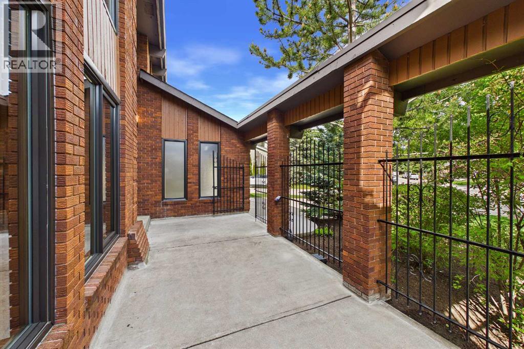 168 Canterville Drive Sw, Calgary, Alberta  T2W 3X2 - Photo 6 - A2319903