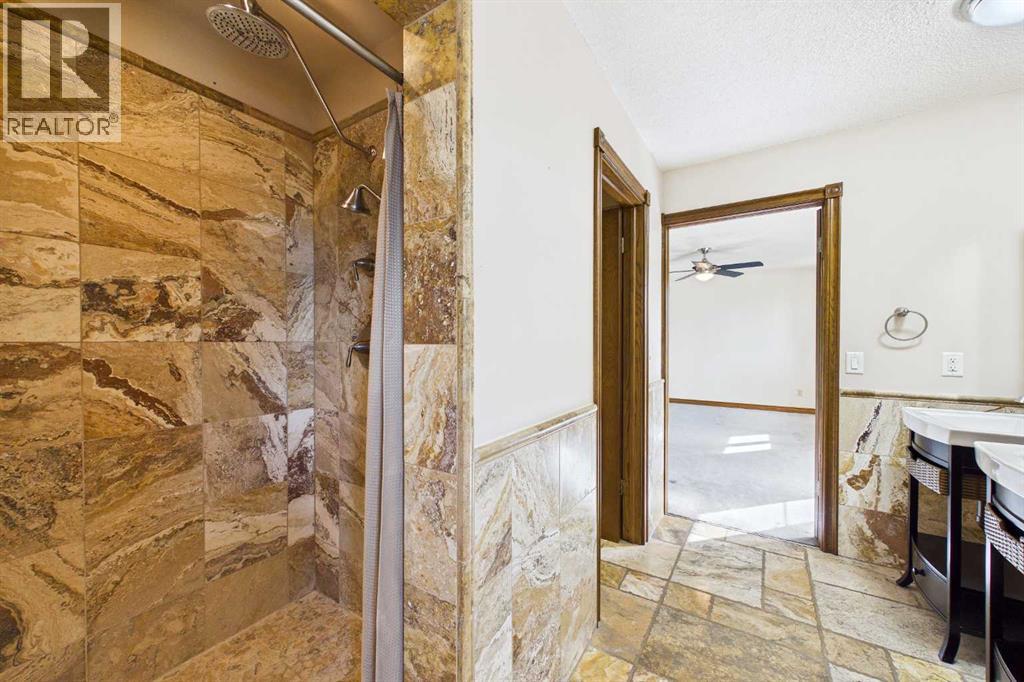 168 Canterville Drive Sw, Calgary, Alberta  T2W 3X2 - Photo 27 - A2319903
