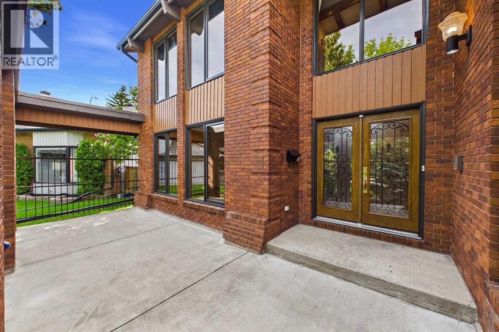 168 Canterville Drive Sw, Calgary, Alberta  T2W 3X2 - Photo 5 - A2319903