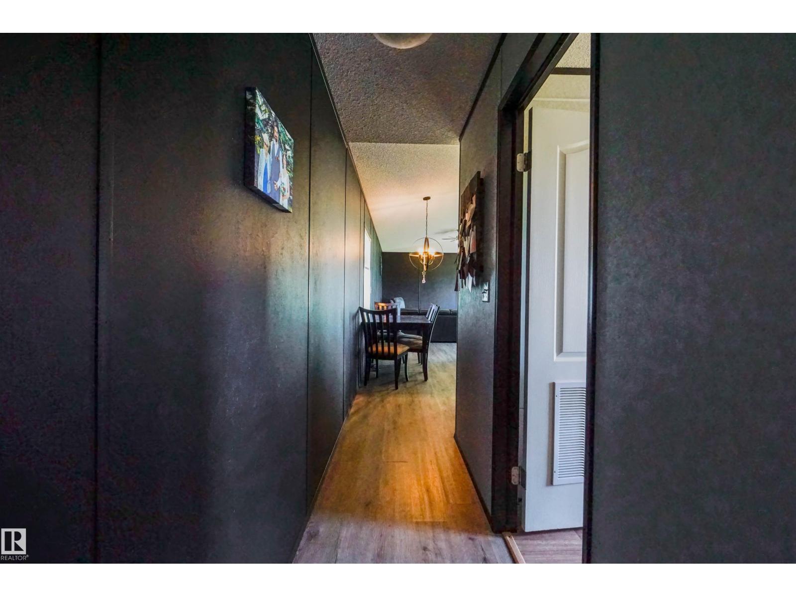 1232 Twp Road 512, Rural Parkland County, Alberta  T7Y 2N7 - Photo 4 - E4495612