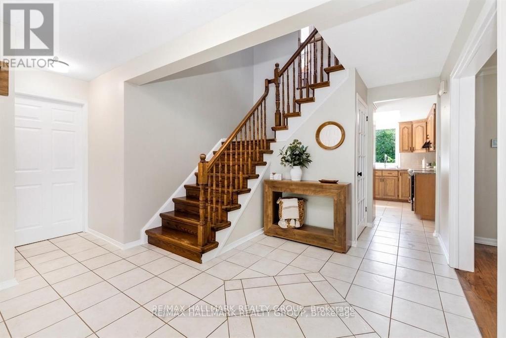 37 Stitt Street, Ottawa, Ontario  K2S 0R5 - Photo 8 - X13487872