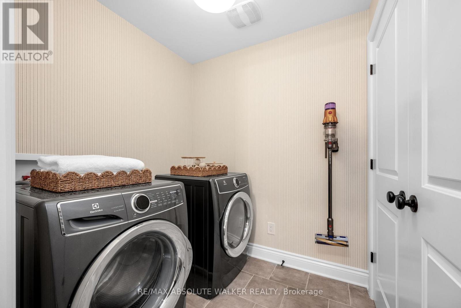 902 Percival Crescent, Ottawa, Ontario  K4M 0G3 - Photo 45 - X13487892