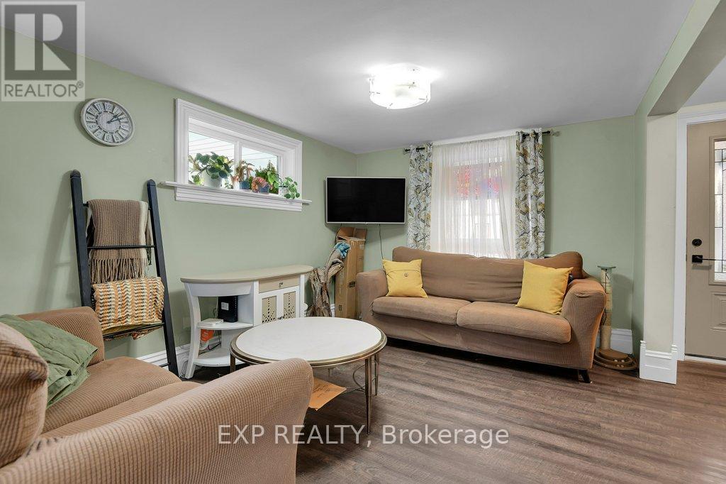136 Park Street, Brockville, Ontario  K6V 2G9 - Photo 10 - X13489196