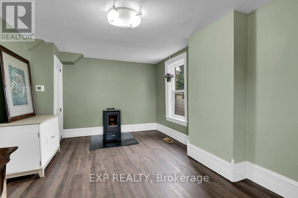 136 Park Street, Brockville, Ontario  K6V 2G9 - Photo 11 - X13489196