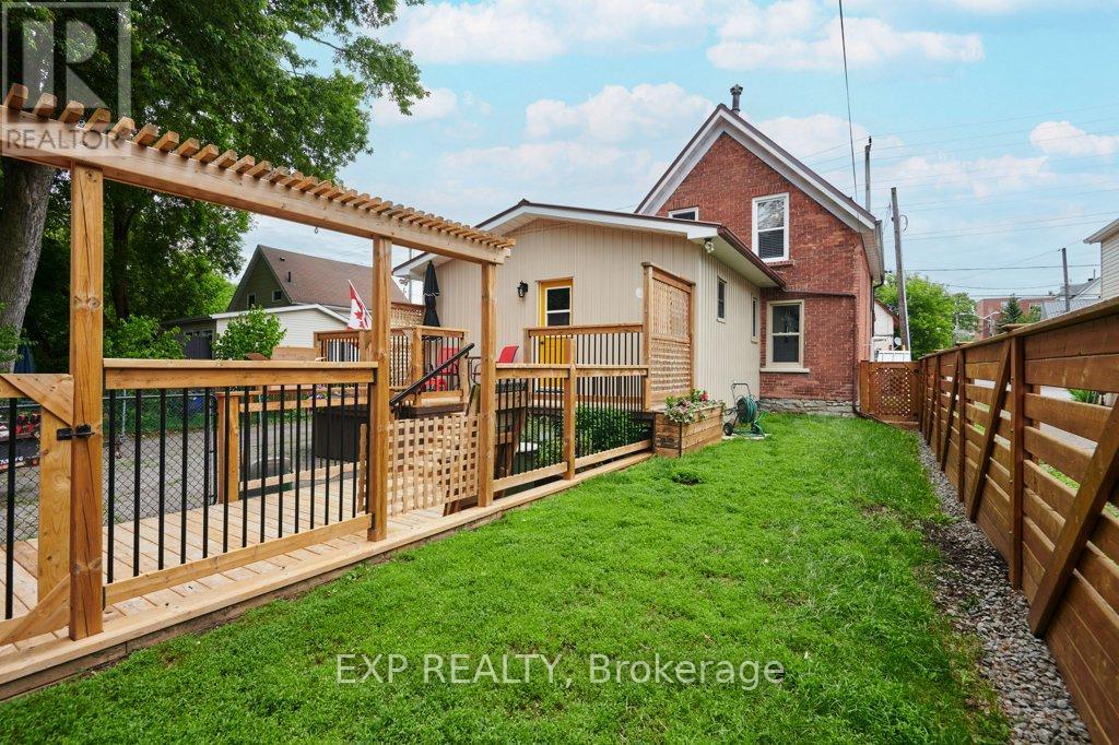 136 Park Street, Brockville, Ontario  K6V 2G9 - Photo 35 - X13489196