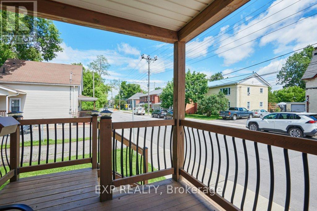 136 Park Street, Brockville, Ontario  K6V 2G9 - Photo 4 - X13489196