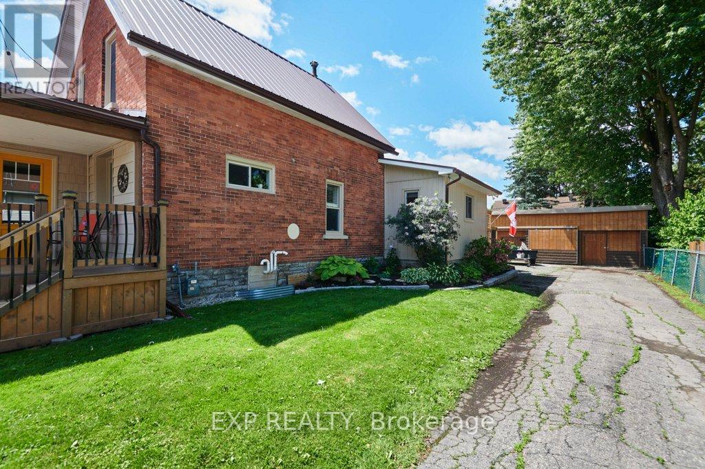 136 Park Street, Brockville, Ontario  K6V 2G9 - Photo 5 - X13489196
