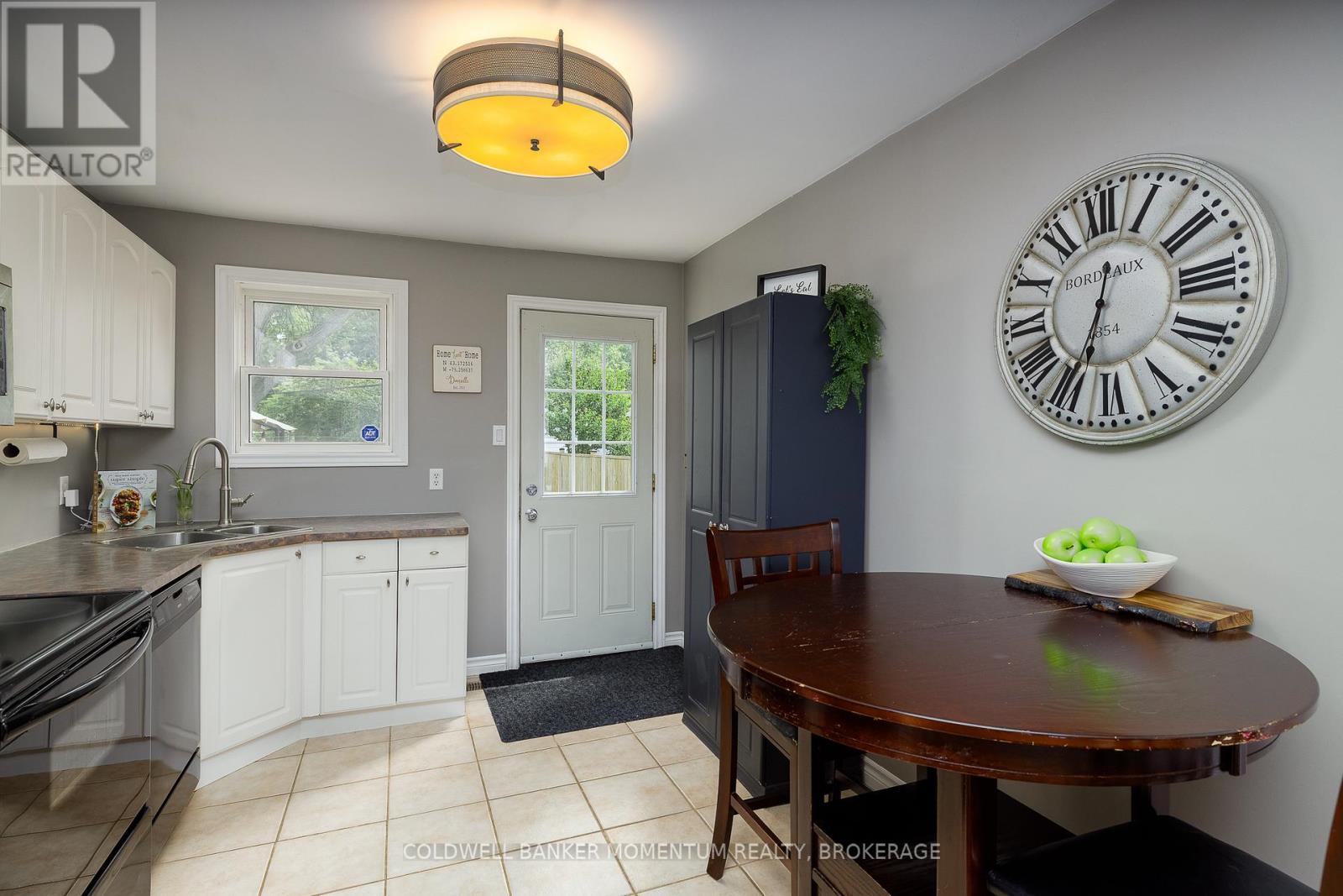 74 Haig Street, St. Catharines, Ontario  L2R 6L1 - Photo 10 - X13488054