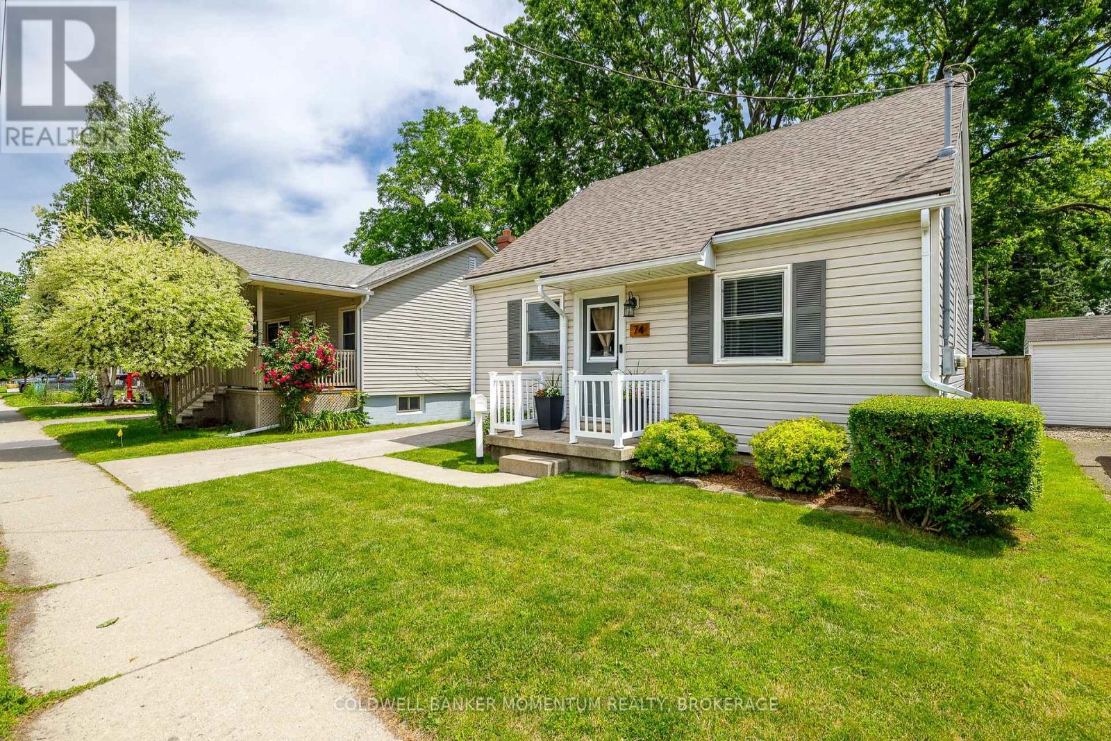 74 Haig Street, St. Catharines, Ontario  L2R 6L1 - Photo 2 - X13488054