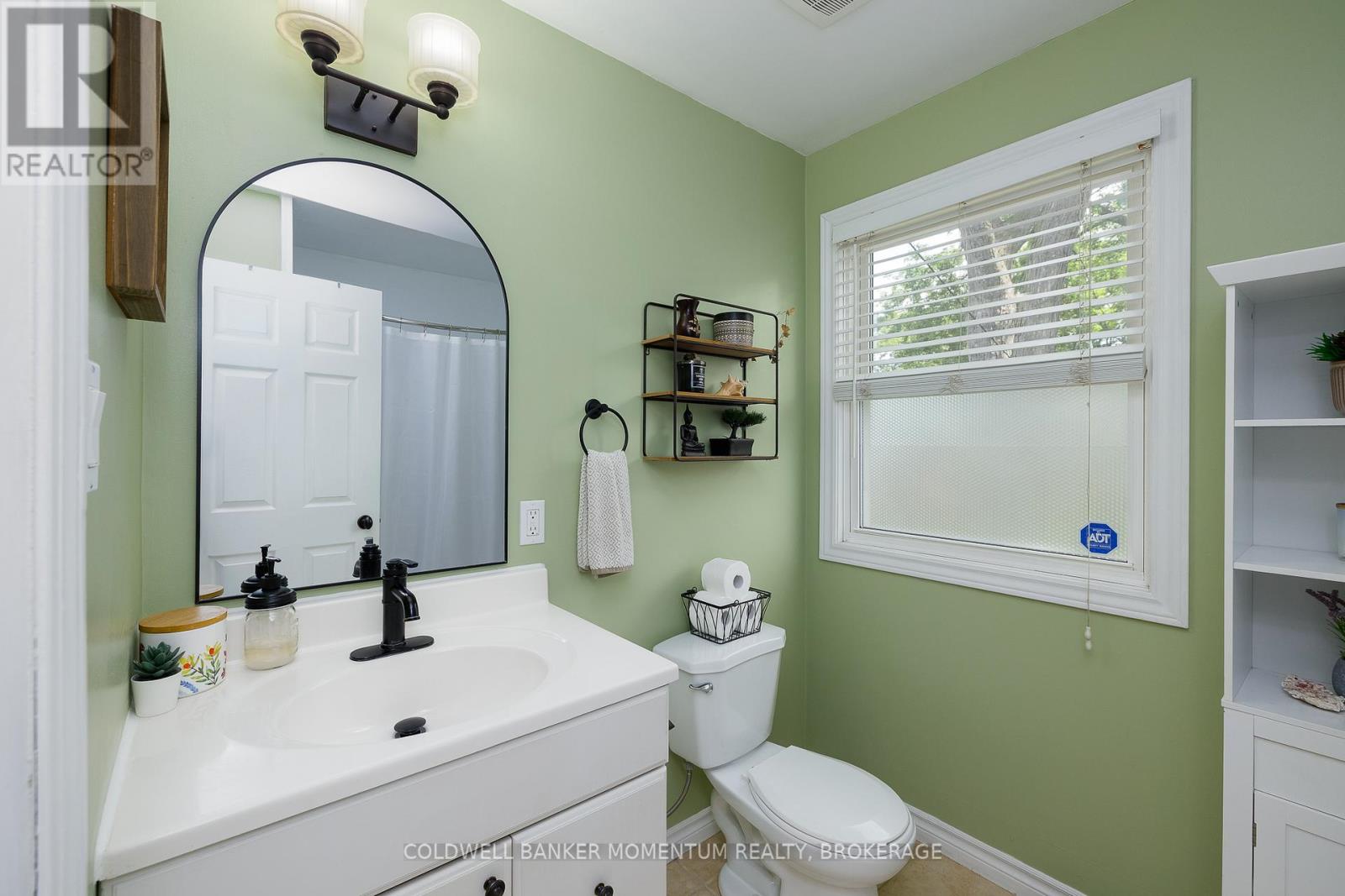 74 Haig Street, St. Catharines, Ontario  L2R 6L1 - Photo 9 - X13488054