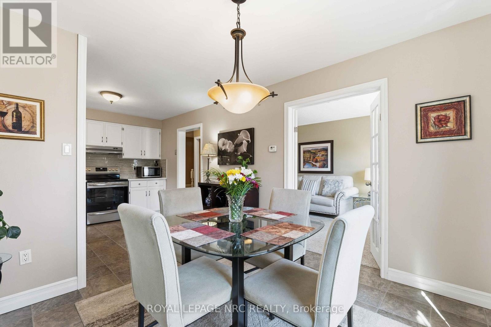 7 Naples Court, Thorold, Ontario  L2V 4S7 - Photo 14 - X13488854