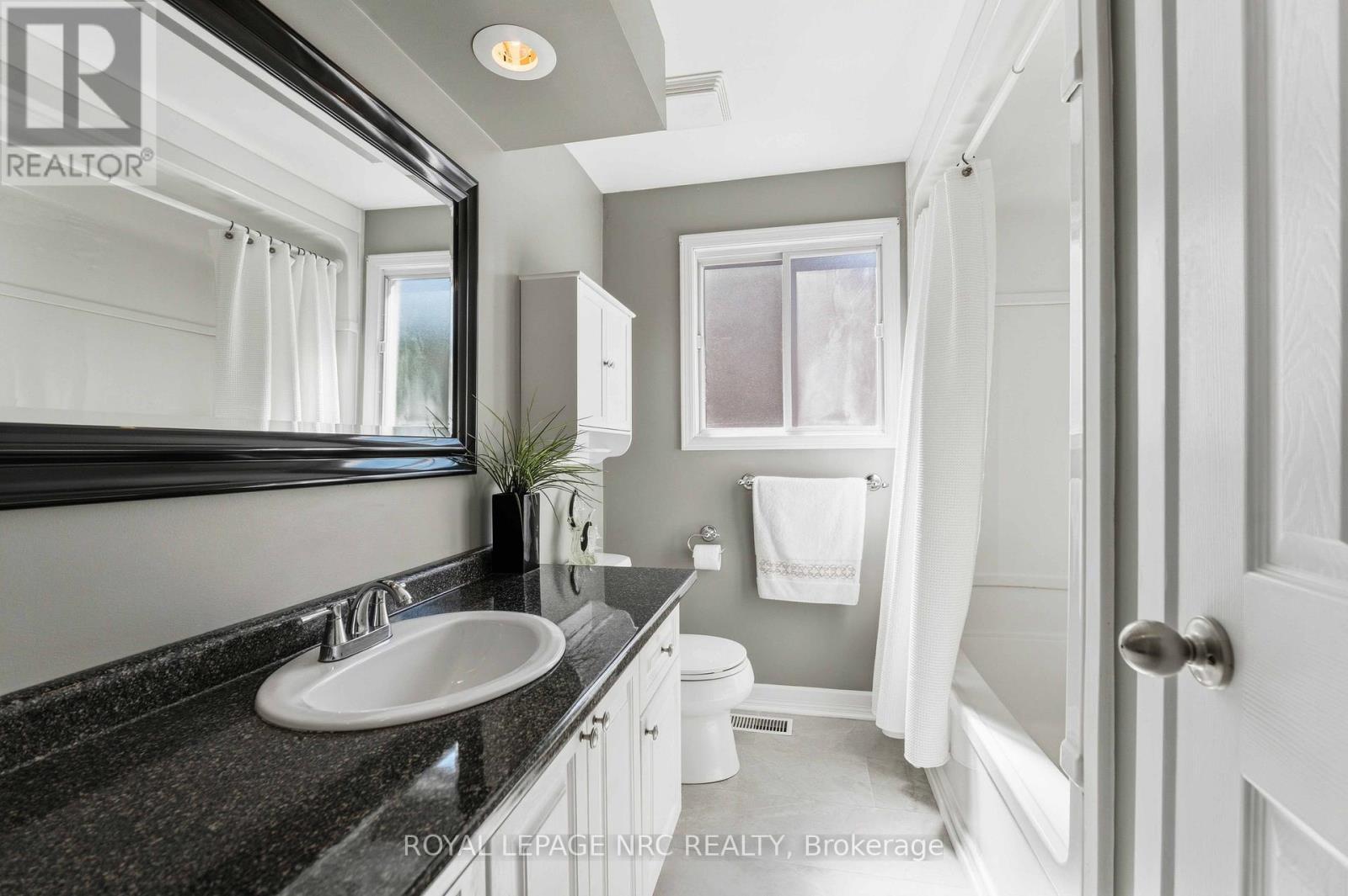 7 Naples Court, Thorold, Ontario  L2V 4S7 - Photo 28 - X13488854