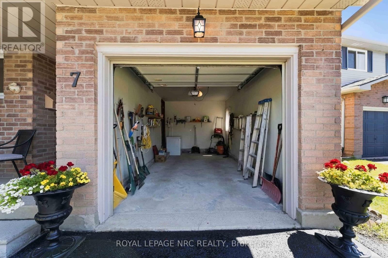 7 Naples Court, Thorold, Ontario  L2V 4S7 - Photo 35 - X13488854