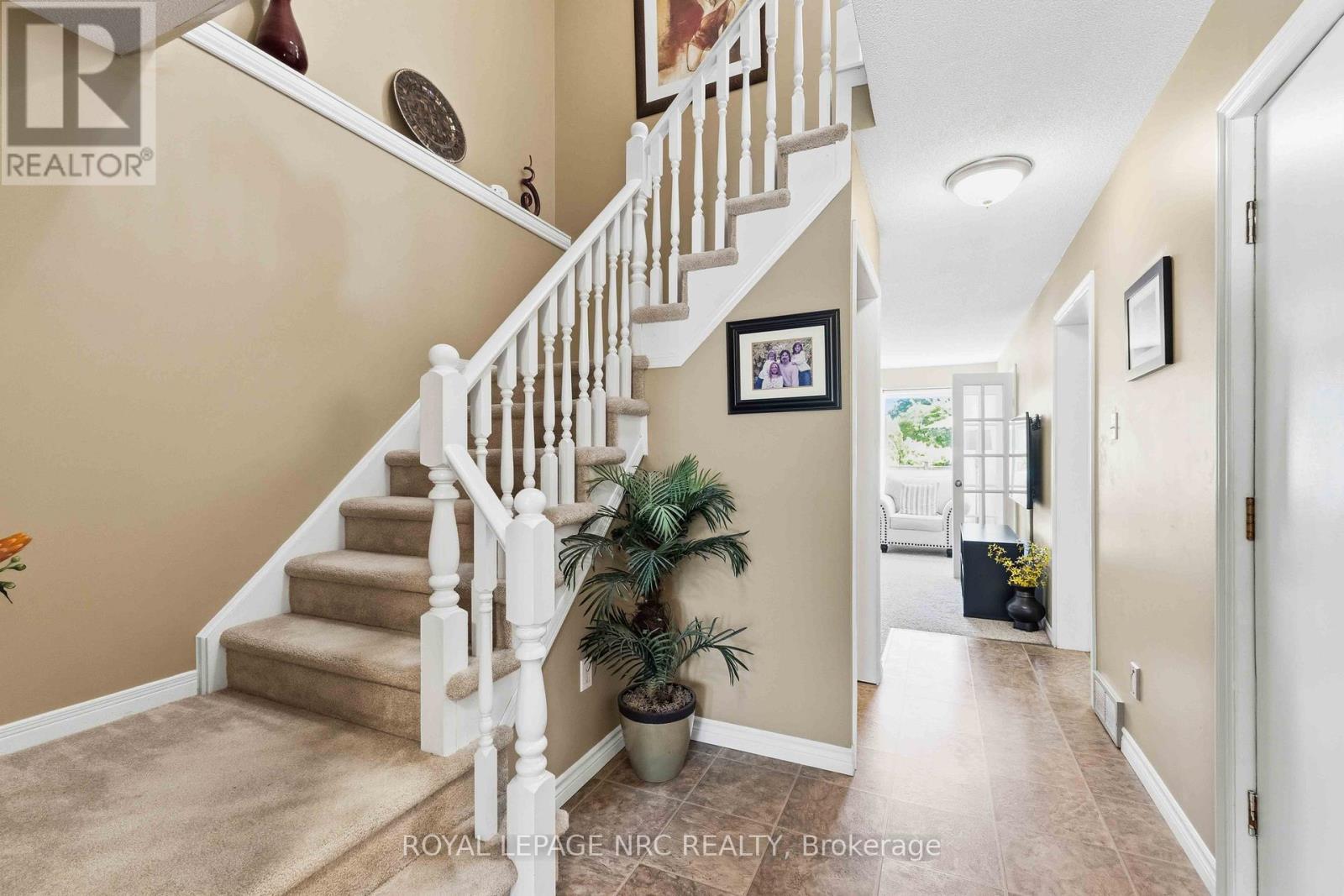 7 Naples Court, Thorold, Ontario  L2V 4S7 - Photo 7 - X13488854