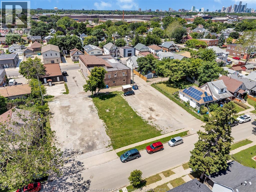 1636 Drouillard, Windsor, Ontario  N8Y 2S3 - Photo 31 - 26015118