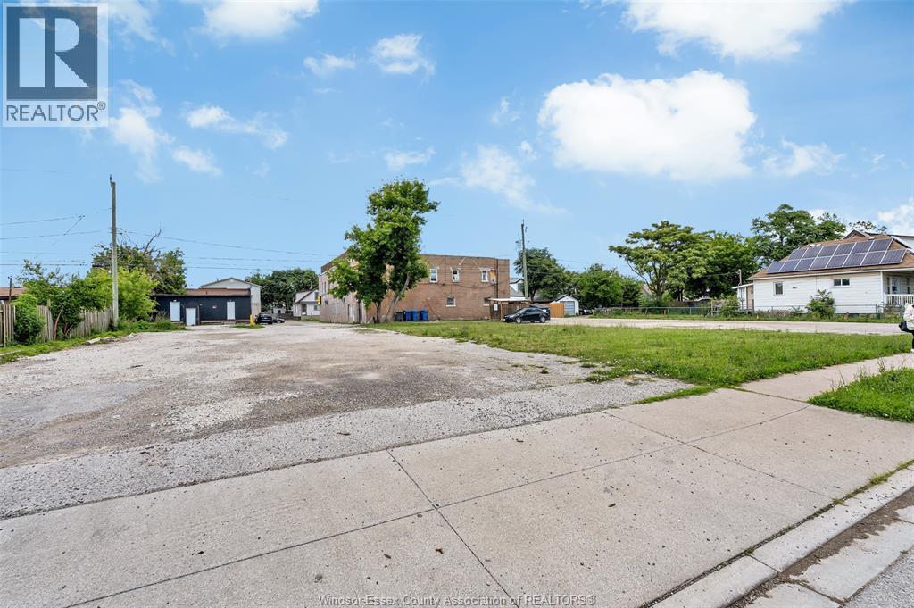 1636 Drouillard, Windsor, Ontario  N8Y 2S3 - Photo 6 - 26015118
