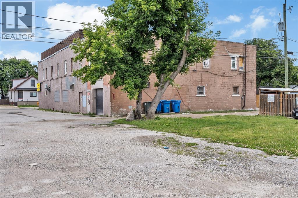 1636 Drouillard, Windsor, Ontario  N8Y 2S3 - Photo 7 - 26015118