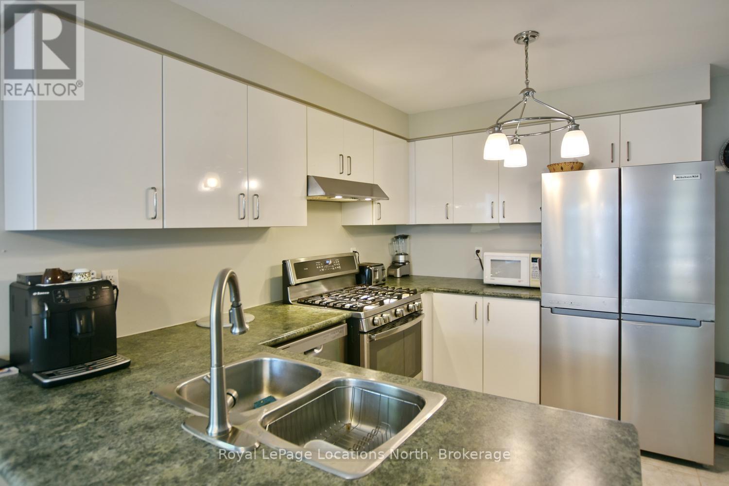 50 Regina Boulevard, Wasaga Beach, Ontario  L9Z 1M8 - Photo 12 - S13488432