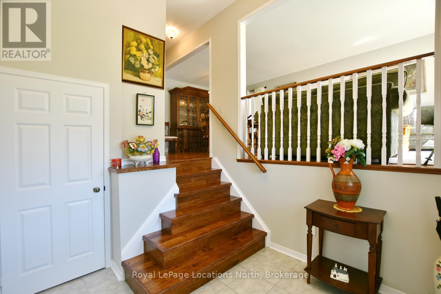 50 Regina Boulevard, Wasaga Beach, Ontario  L9Z 1M8 - Photo 4 - S13488432