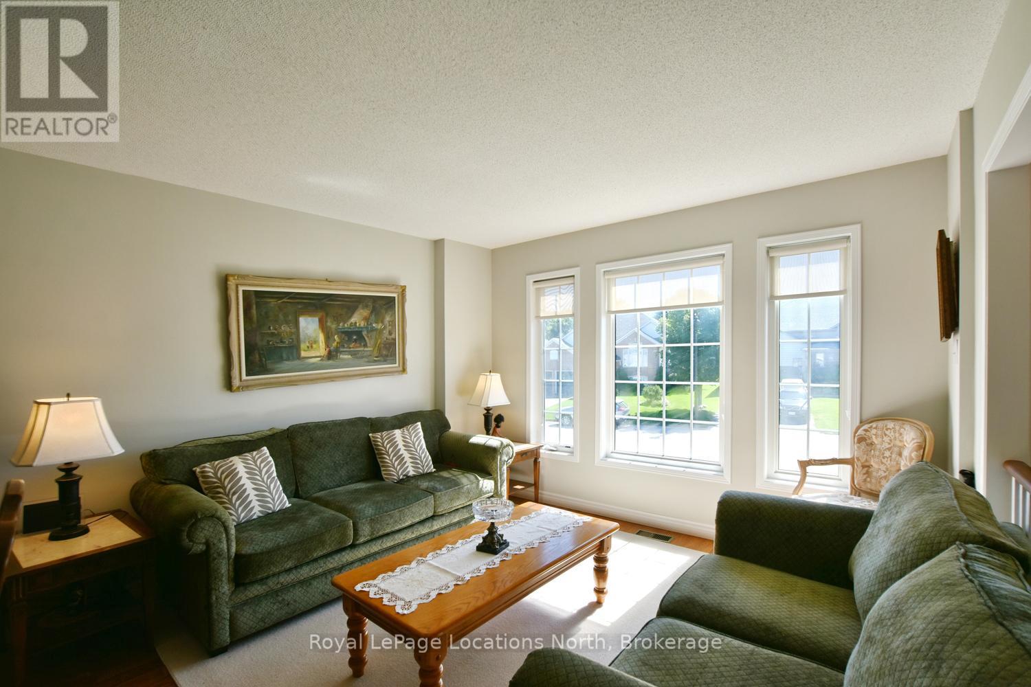 50 Regina Boulevard, Wasaga Beach, Ontario  L9Z 1M8 - Photo 8 - S13488432