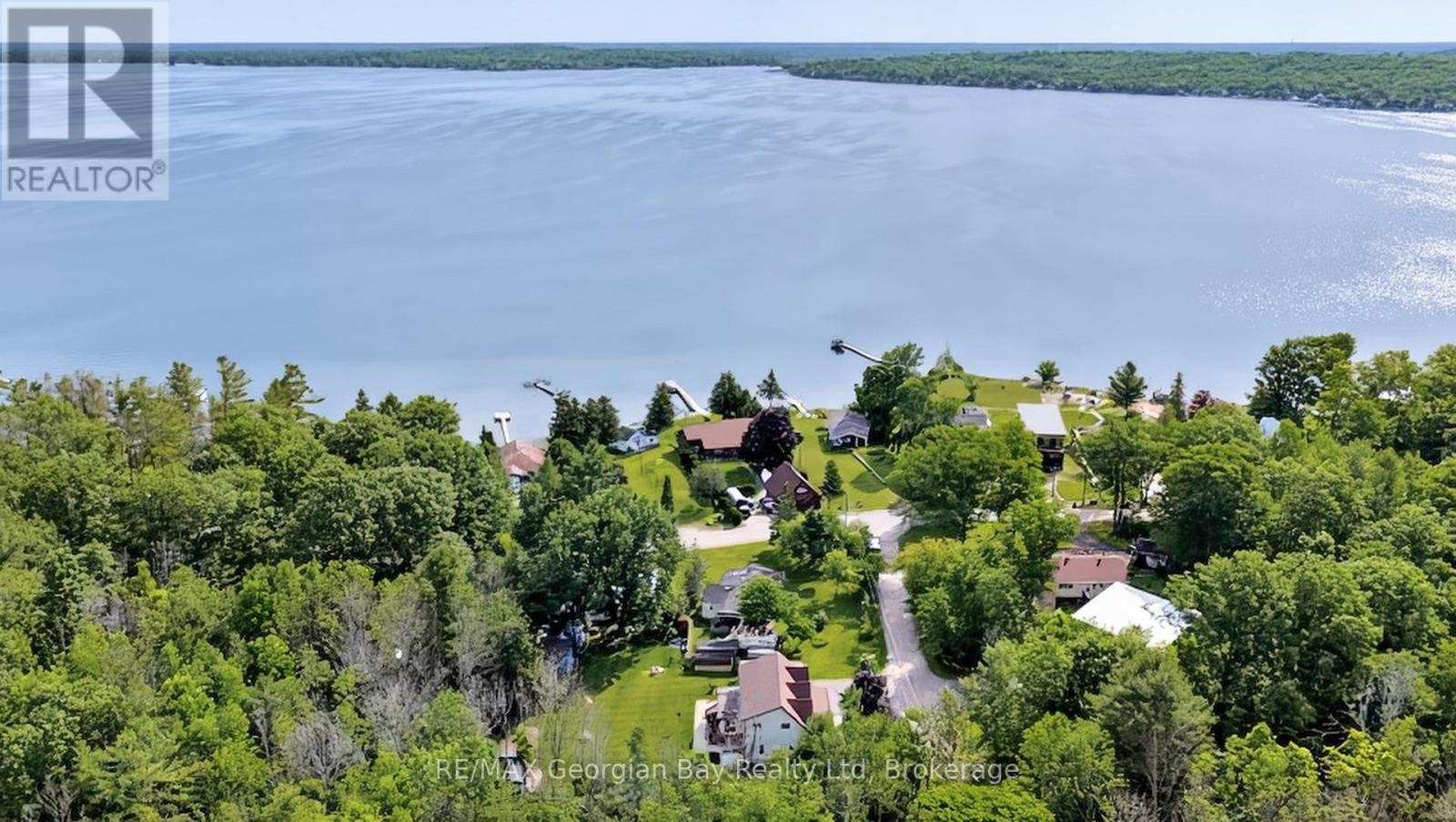 4 Moore Avenue, Tay, Ontario  L0K 2A0 - Photo 3 - S13488672