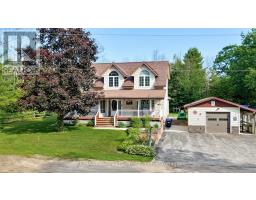 4 MOORE AVENUE, tay, Ontario