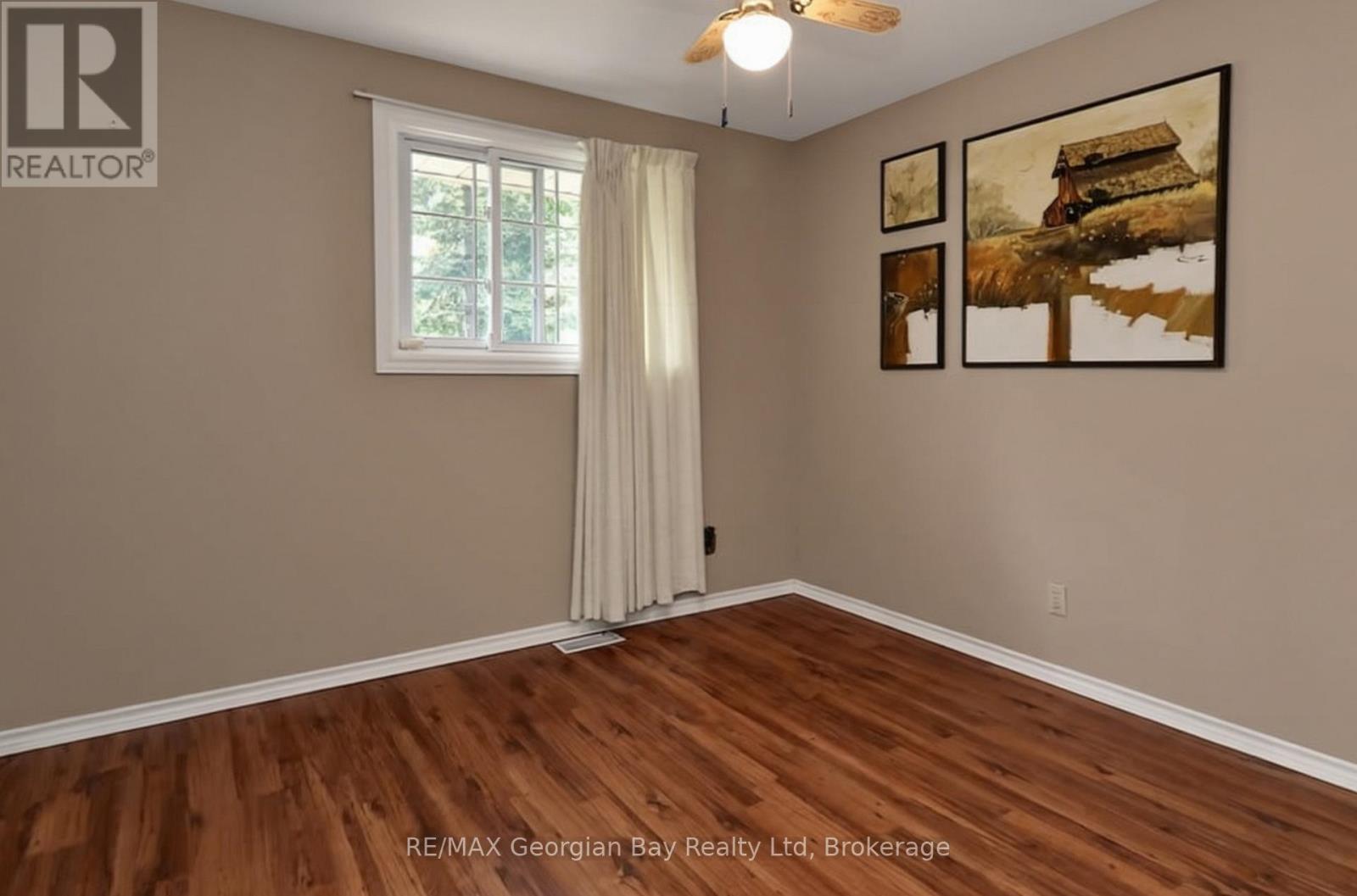 511 Camilla Street, Tay (Port Mcnicoll), Ontario  L0K 1R0 - Photo 13 - S13488706