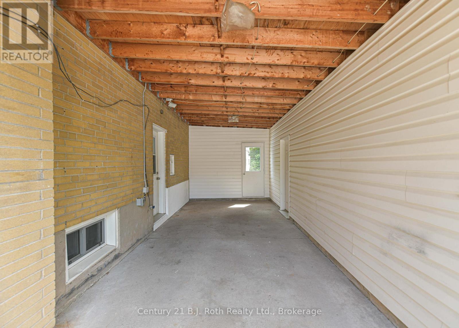 44 Charles Road, Orillia, Ontario L3V 3H4 - Photo 4 - S13489208