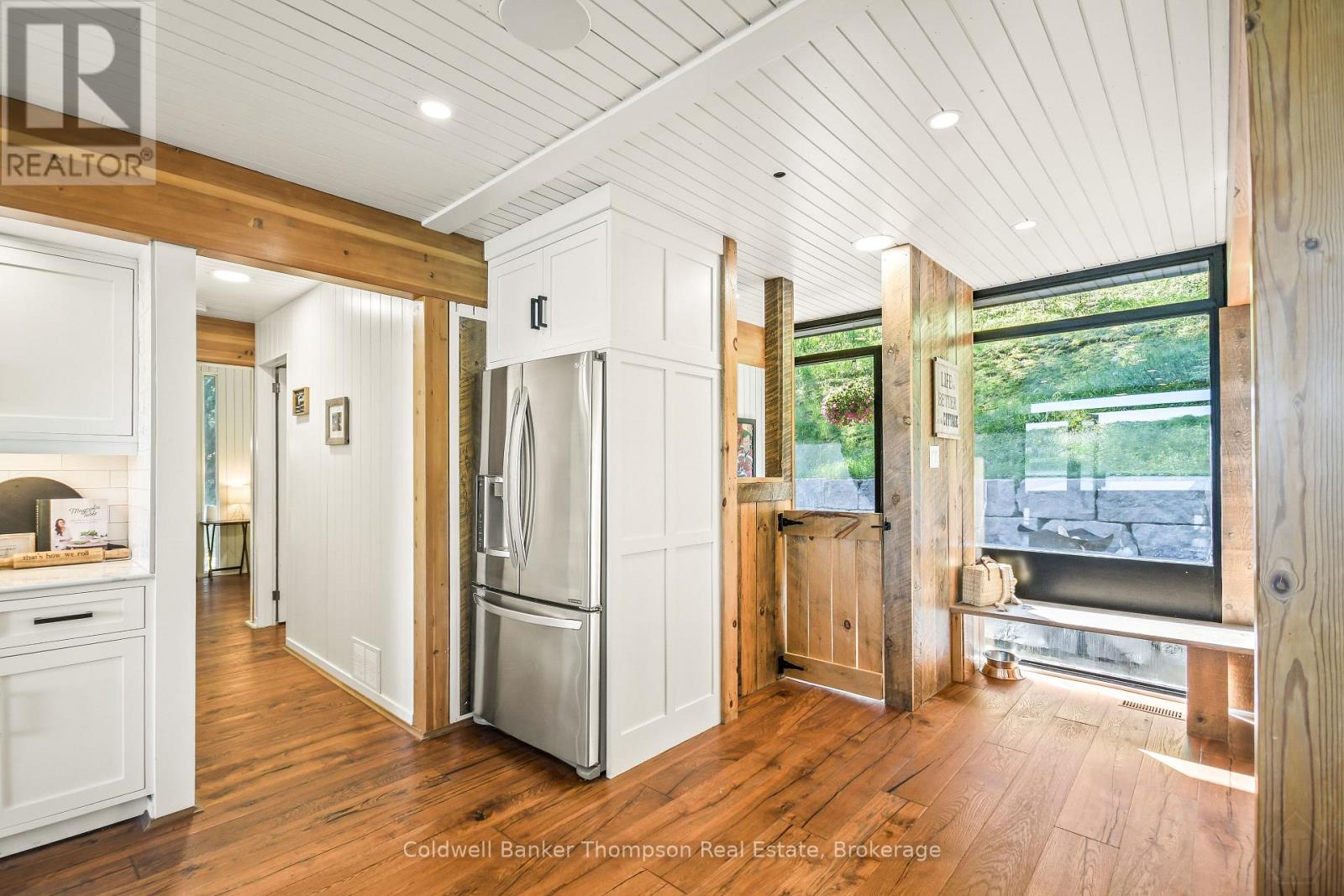 1053 Hemlock Point Lane, Lake Of Bays, Ontario P1H 2J6 - Photo 5 - X13487942