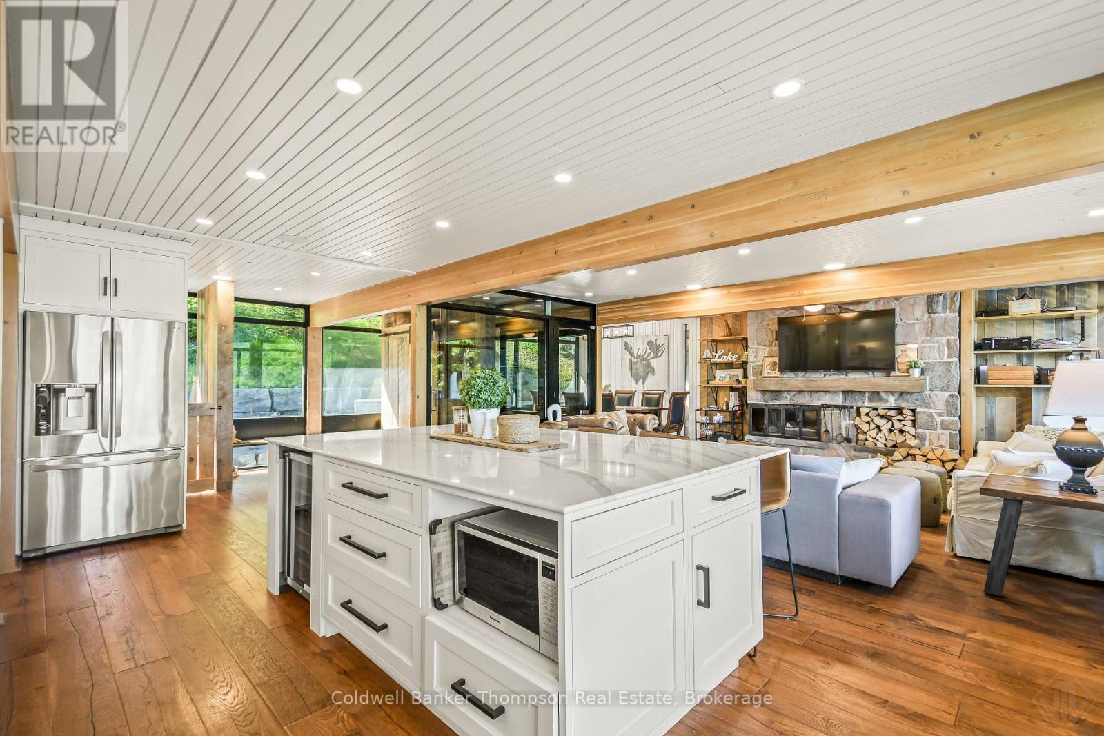 1053 Hemlock Point Lane, Lake Of Bays, Ontario P1H 2J6 - Photo 6 - X13487942