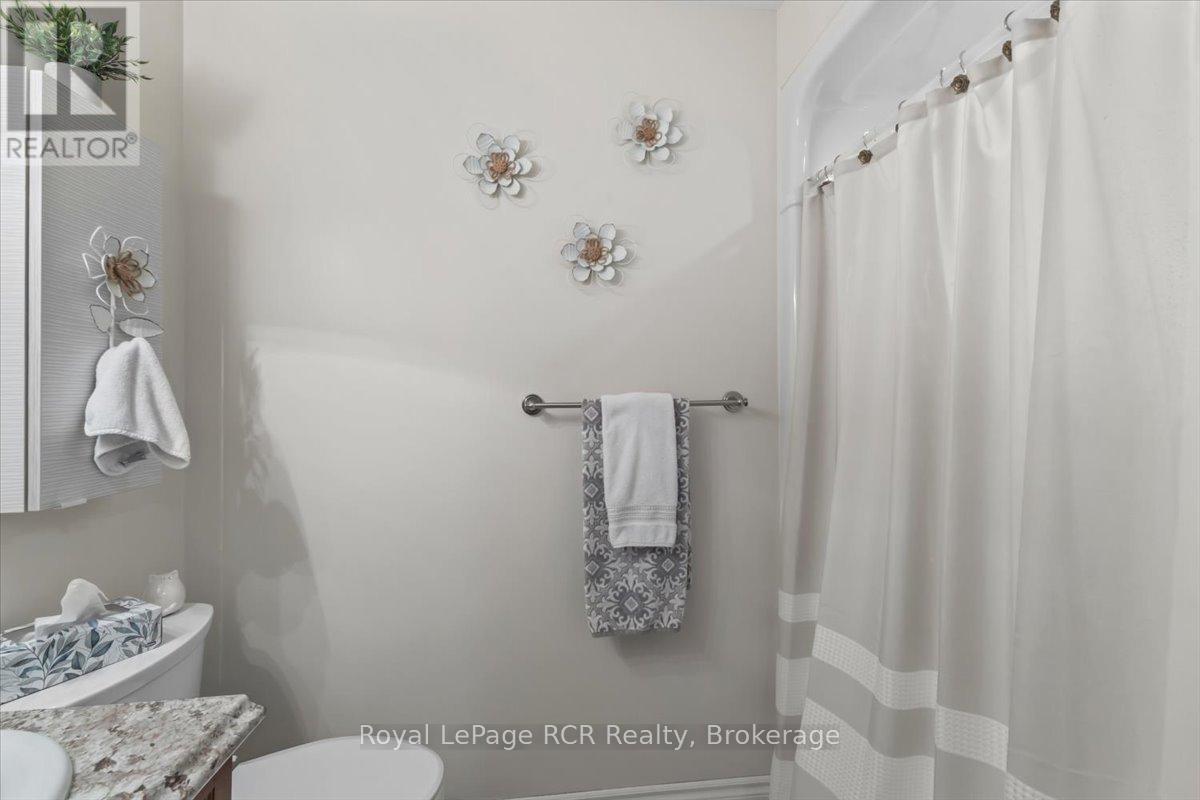 768 16th Street, Hanover, Ontario  N4N 3W8 - Photo 11 - X13488194