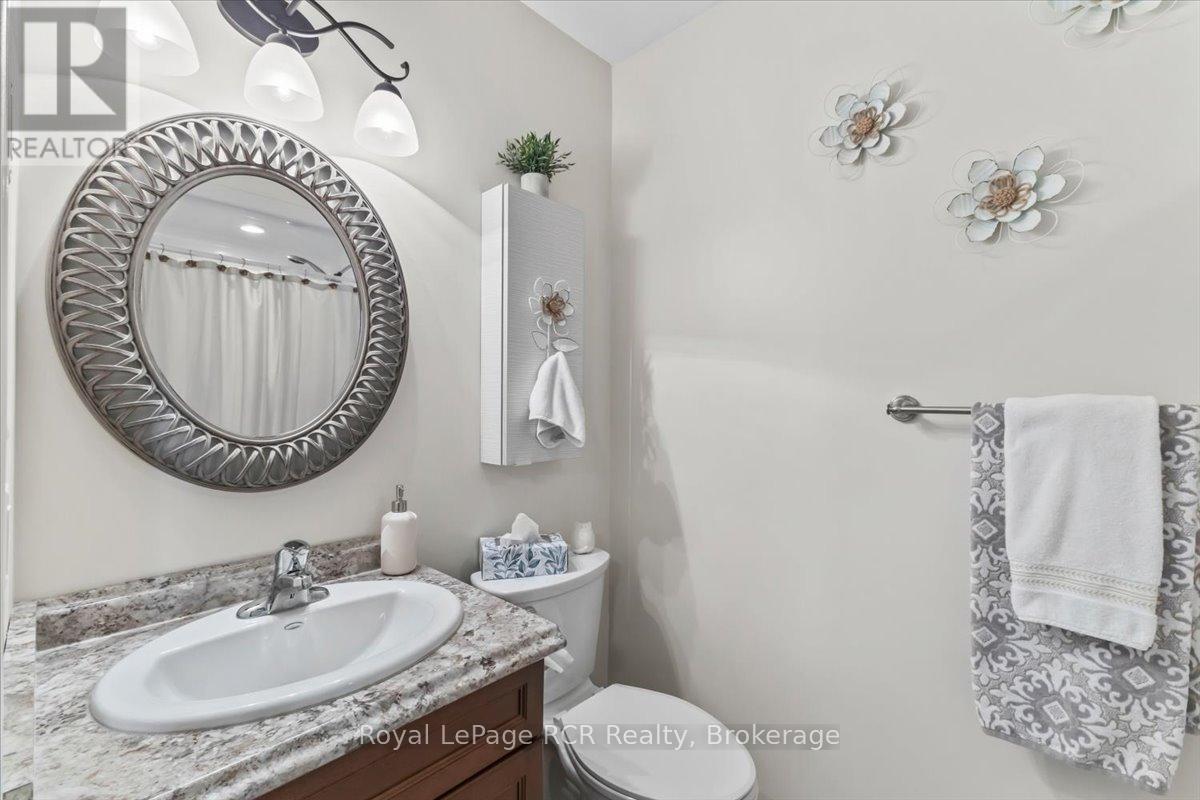 768 16th Street, Hanover, Ontario  N4N 3W8 - Photo 12 - X13488194