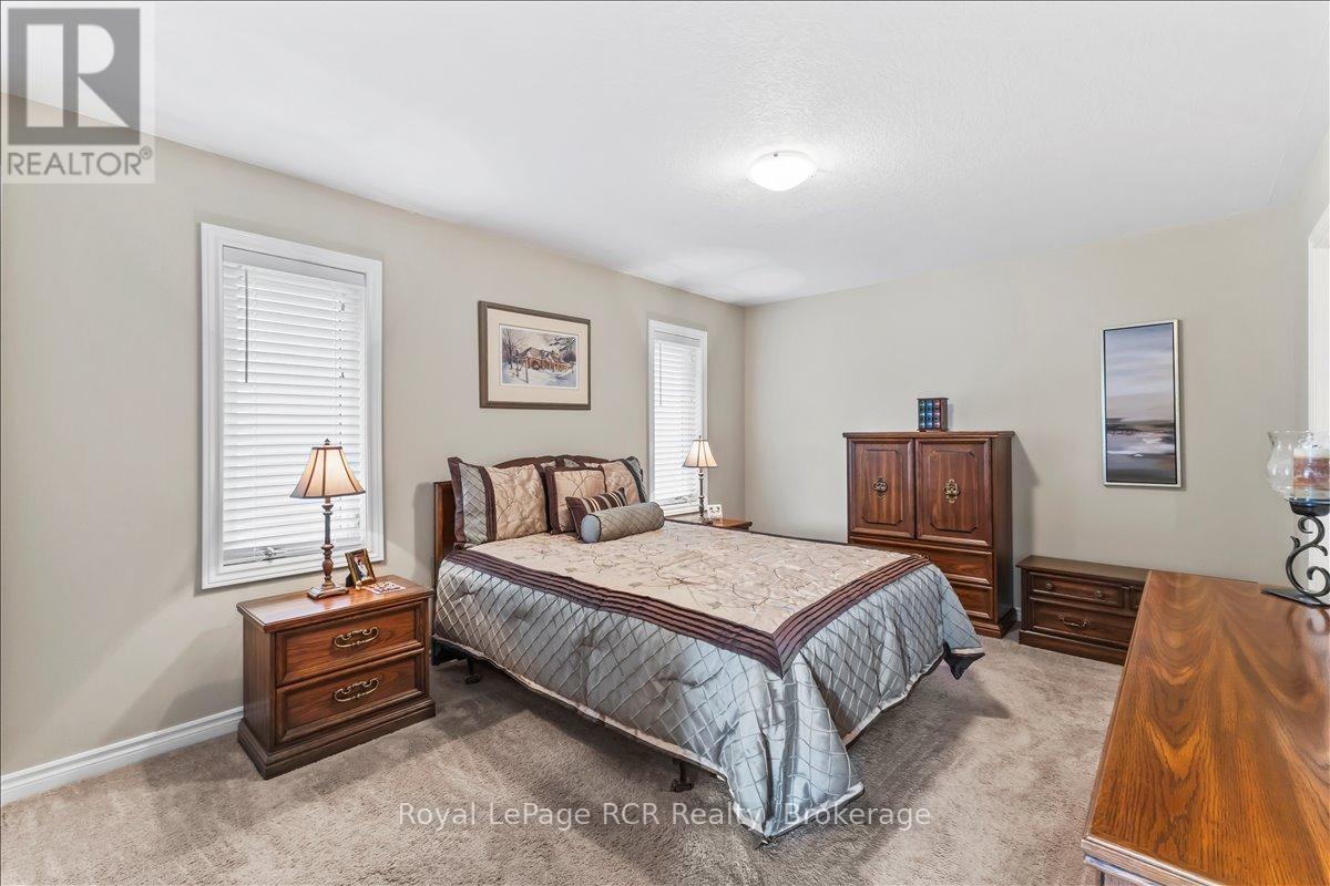 768 16th Street, Hanover, Ontario  N4N 3W8 - Photo 14 - X13488194