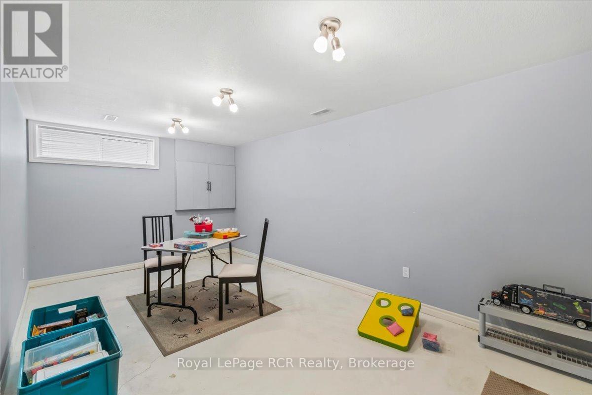 768 16th Street, Hanover, Ontario  N4N 3W8 - Photo 21 - X13488194