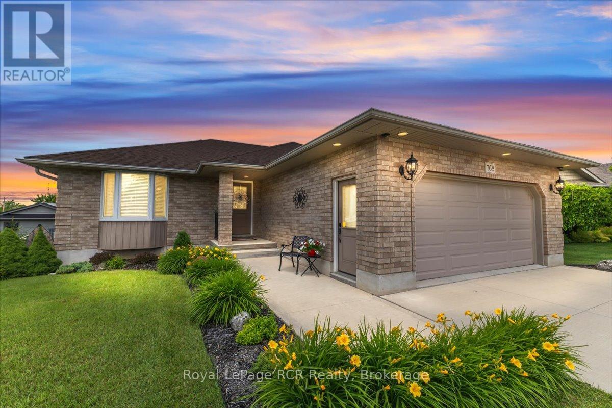 768 16th Street, Hanover, Ontario  N4N 3W8 - Photo 30 - X13488194