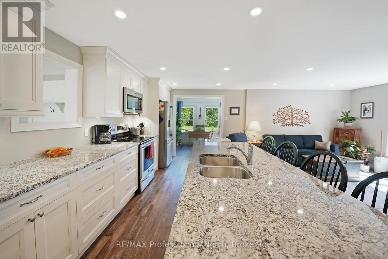 3389 Gelert Road, Minden Hills, Ontario  K0M 2K0 - Photo 10 - X13488348