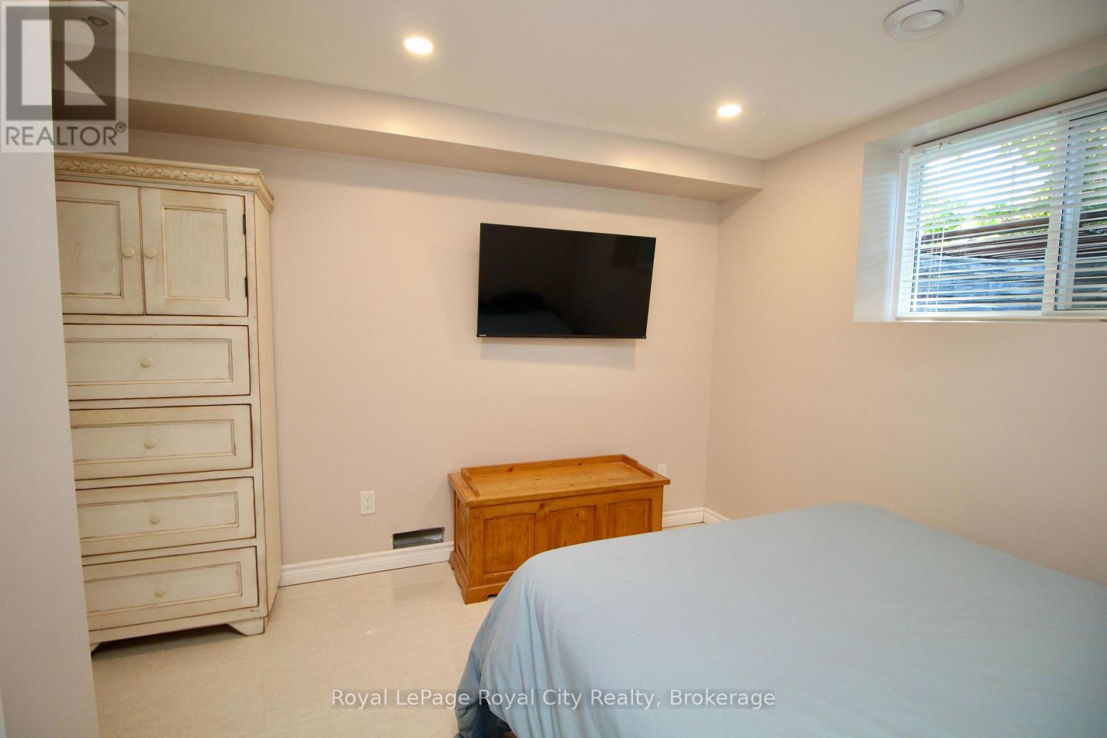 8 Rosewood Avenue, Guelph, Ontario  N1H 5Z9 - Photo 44 - X13488366
